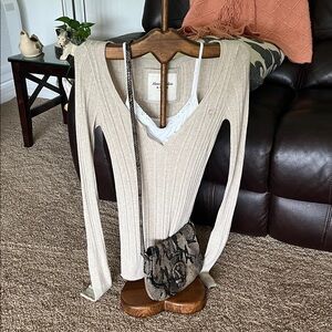 Abercrombie & Fitch outfit & Coach purse